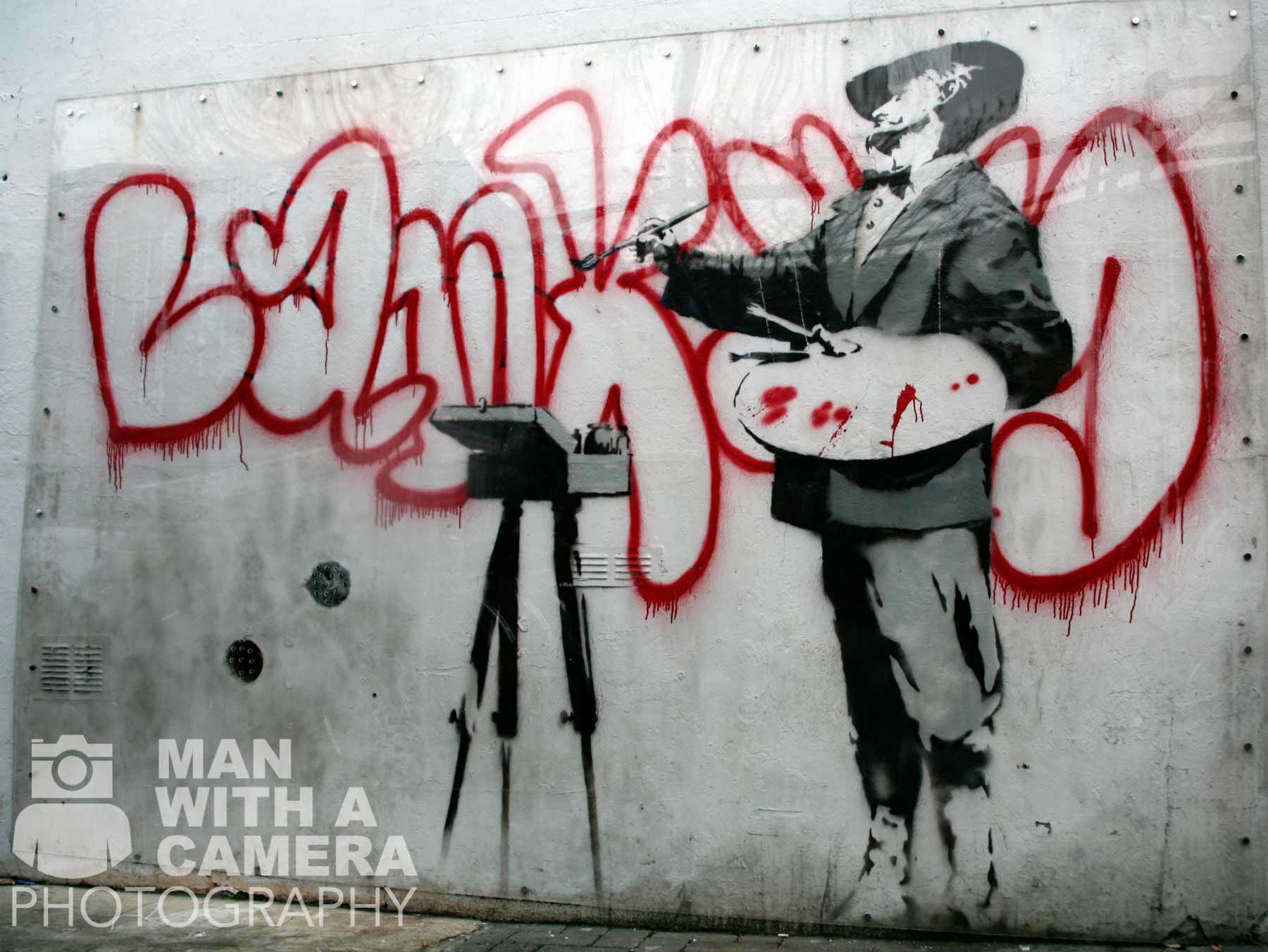 banksy-artist-easel-portobello-road