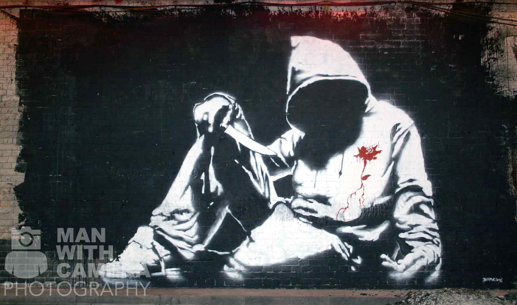 banksy-knife-crime-stabbed-hoodie