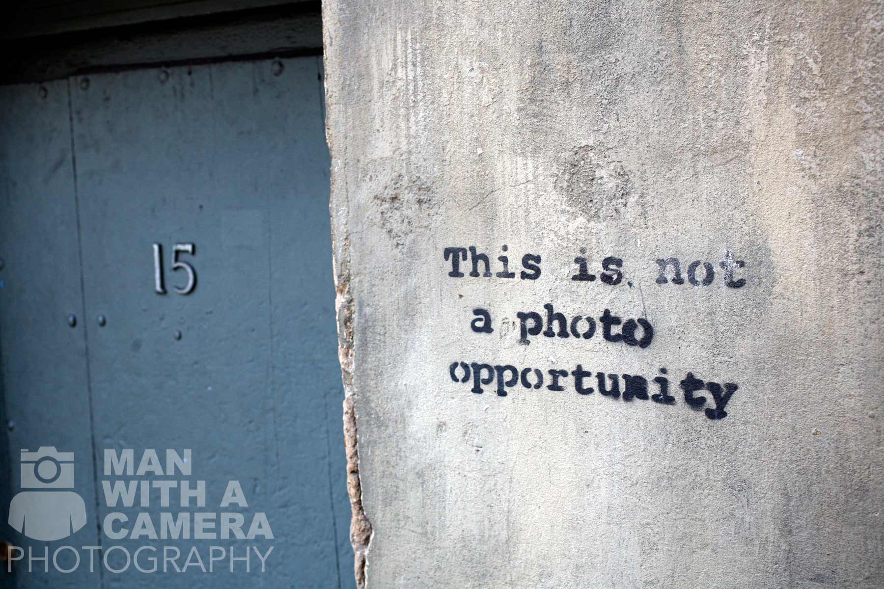 banksy-this-is-not-photo-opportunity-stencil